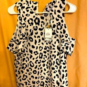 NWT Leopard print cold shoulder short sleeve